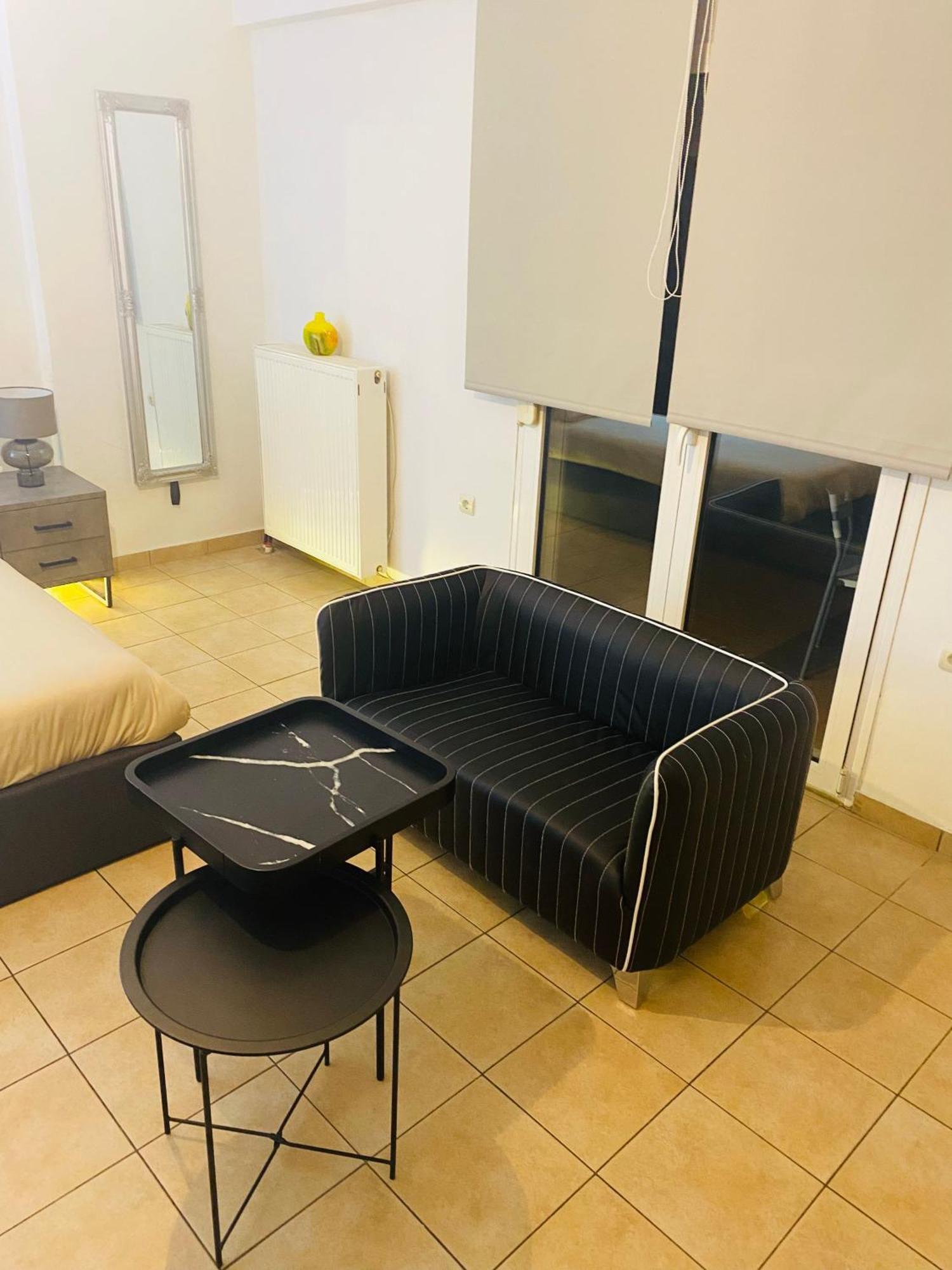 Central Appartment3 With Parking Лариса Екстериор снимка