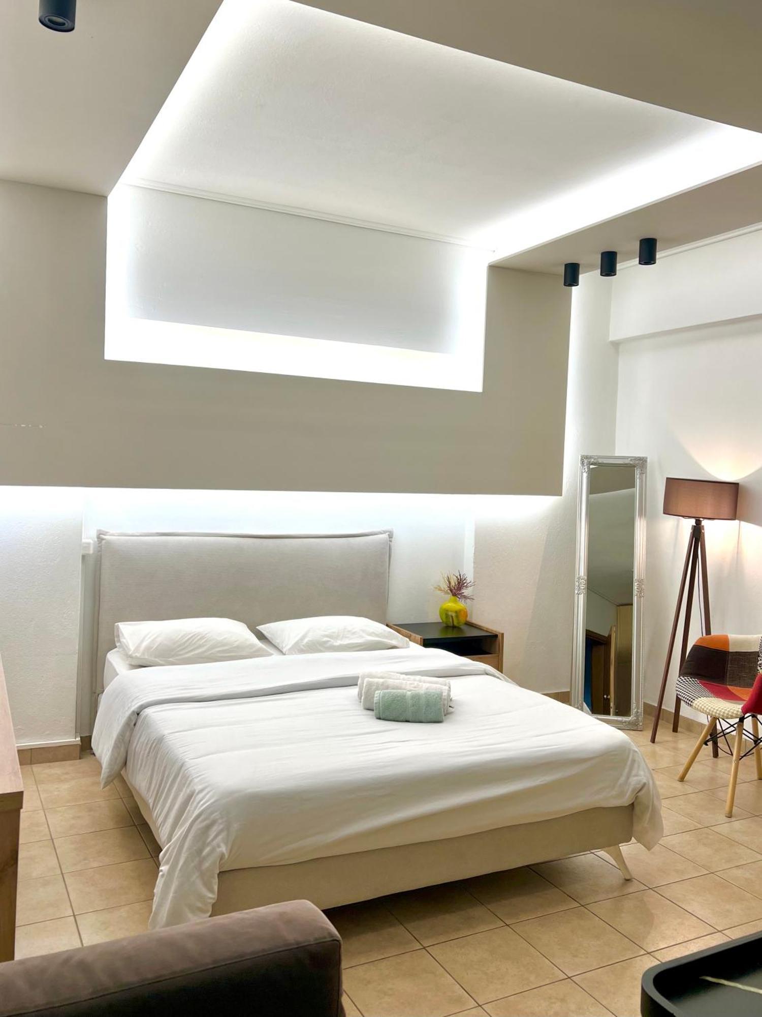Central Appartment3 With Parking Лариса Екстериор снимка